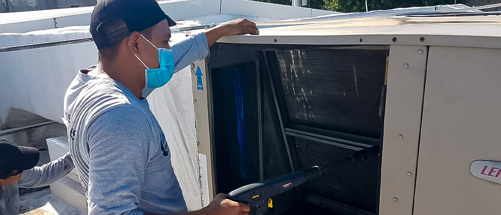 Servicios para equipos de aire acondicionado para comercios, industrias y residencias